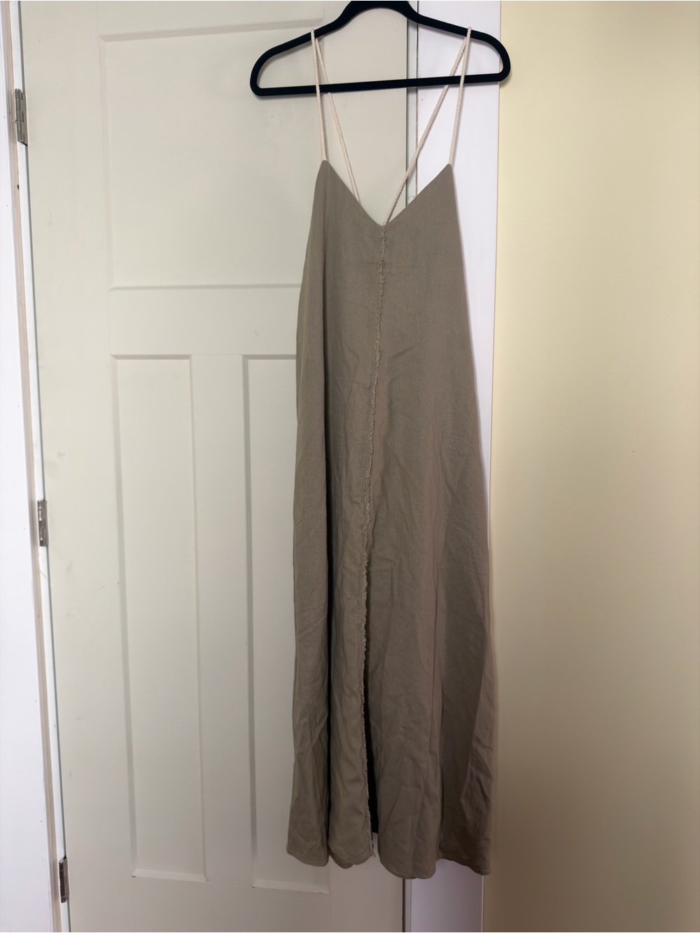 zara voluminous linen midi dress - Picture 5 of 9